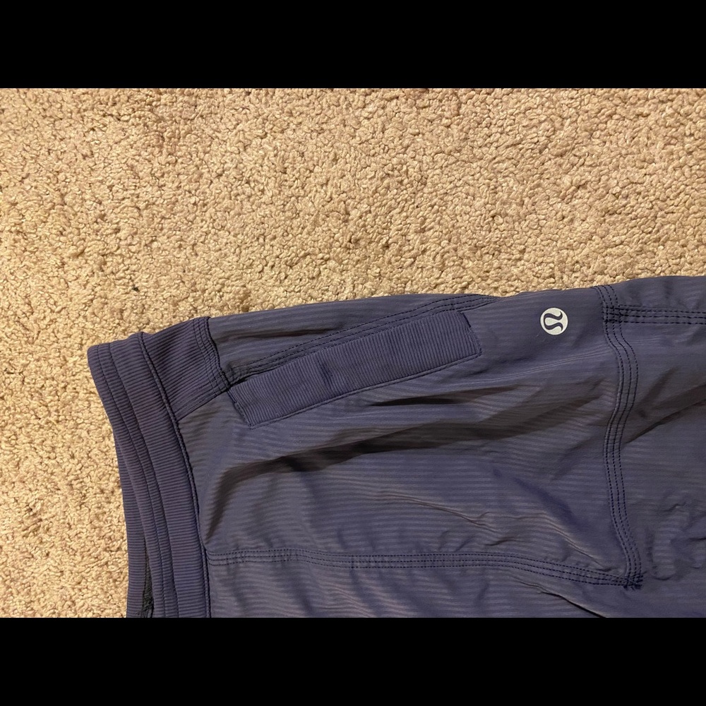 Womens Lululemon pants size 4